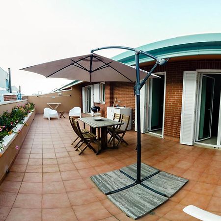 Tra Mare E Centro Citta! Apartment ลีวอร์โน ภายนอก รูปภาพ