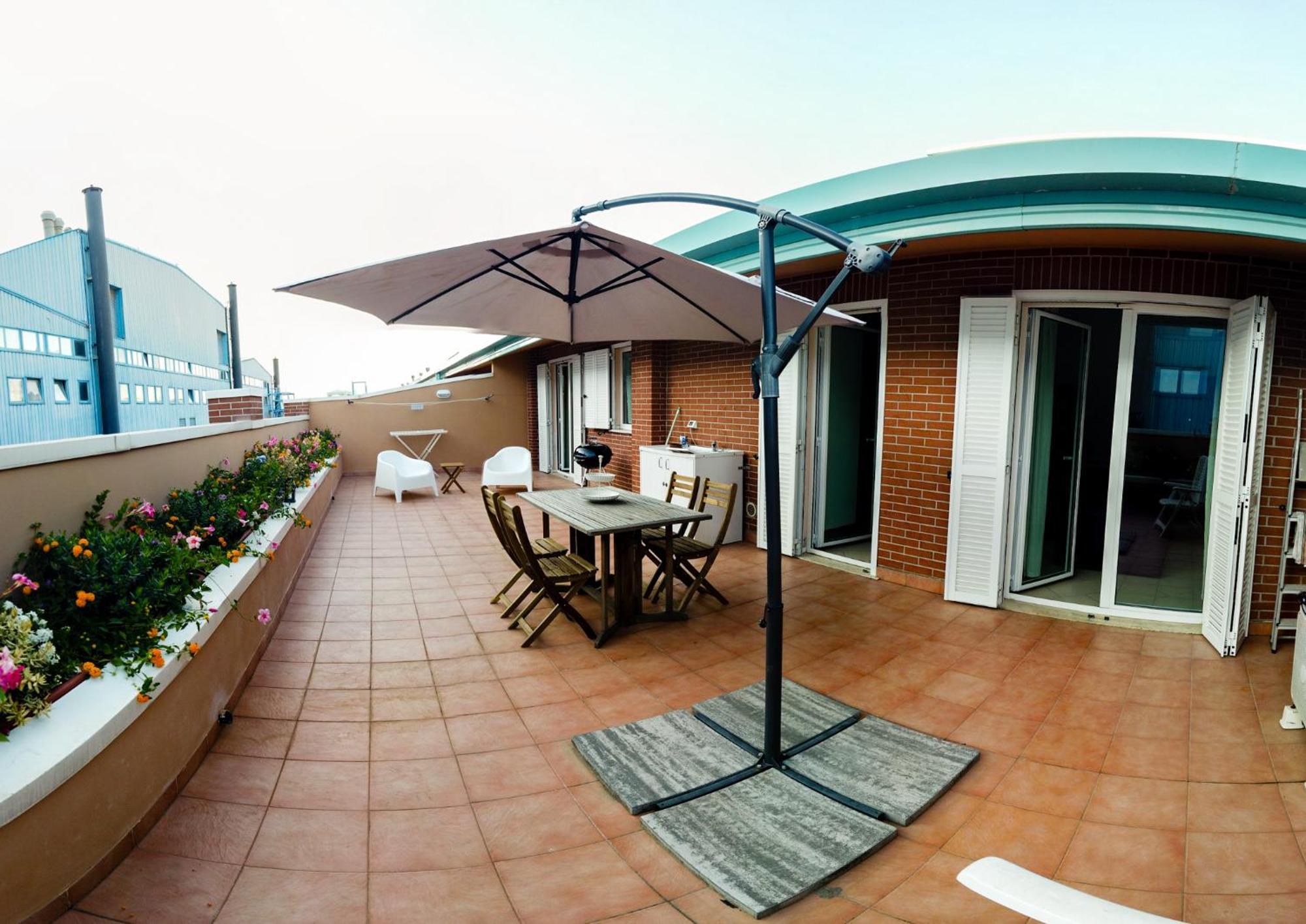 Tra Mare E Centro Citta! Apartment ลีวอร์โน ภายนอก รูปภาพ
